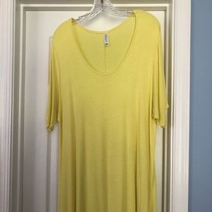 LuLaroe Perfect T.  2XL.  Yellow.  Perfect